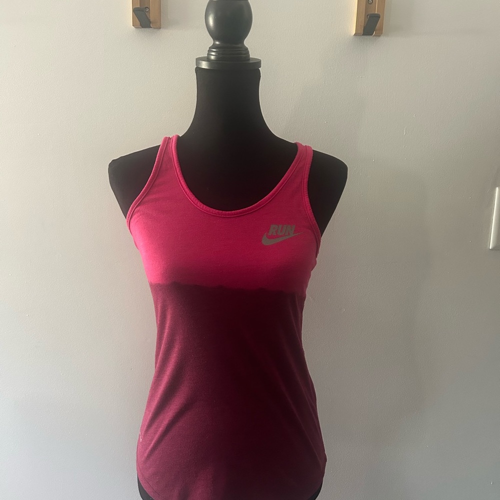 Nike Red Sleeveless Fitted Tank Top